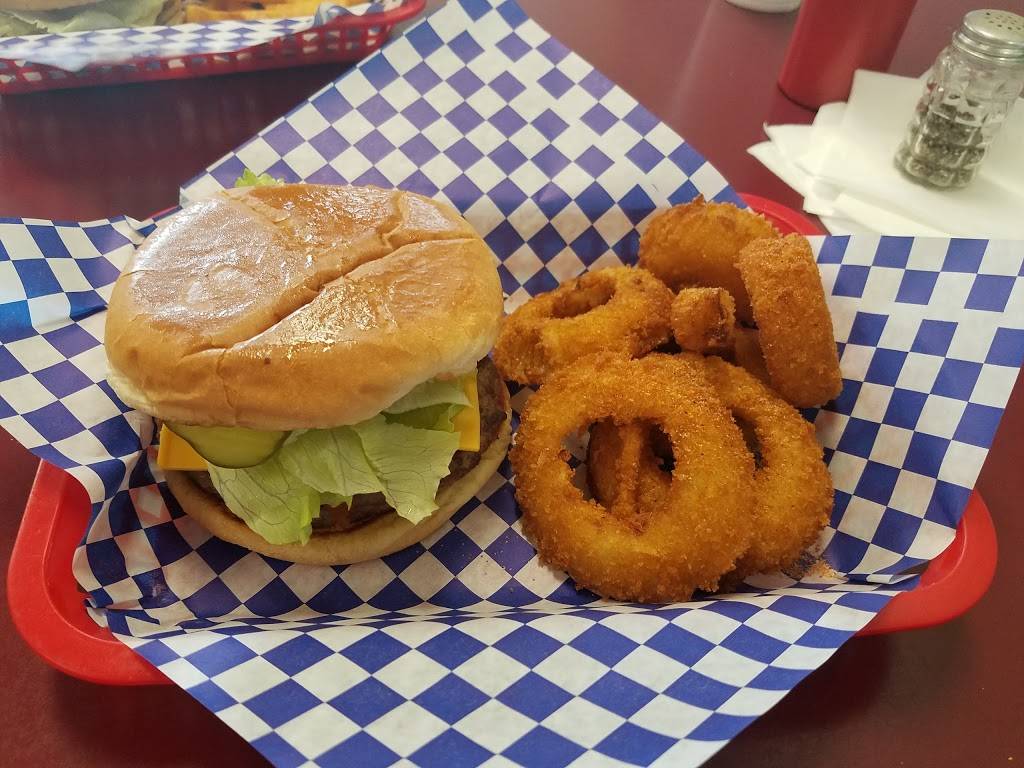 Bos Spuds & Burgers | meal takeaway | 12895 Josey Ln, Farmers Branch, TX 75234, USA | 9722437783 OR +1 972-243-7783