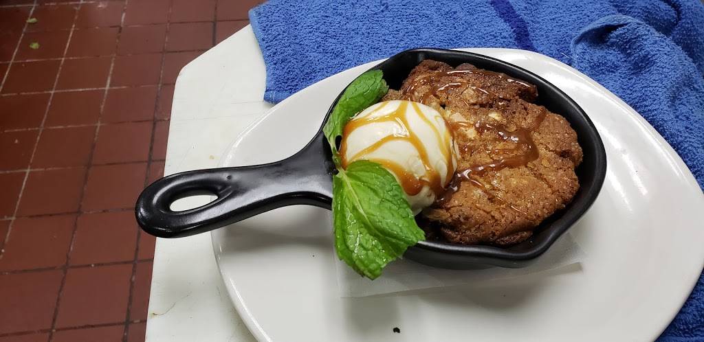 Outback Steakhouse | restaurant | 2765 W Shaw Ave, Fresno, CA 93711, USA | 5592241181 OR +1 559-224-1181