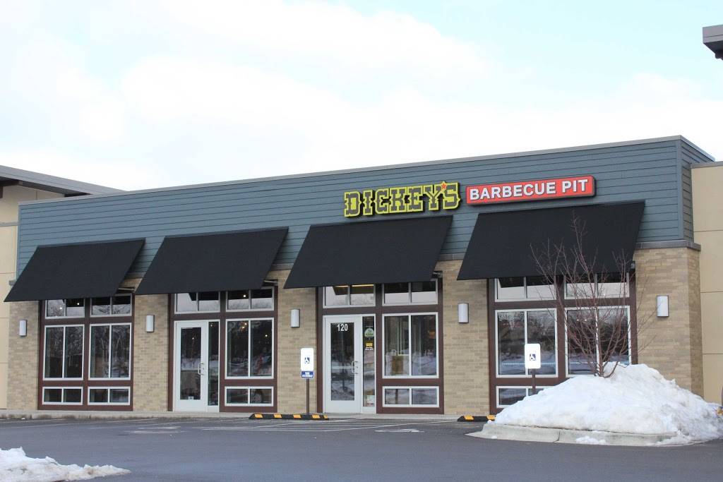 Dickeys Barbecue Pit | restaurant | 8225 Greenway Blvd Ste 120, Middleton, WI 53562, USA | 6088729000 OR +1 608-872-9000