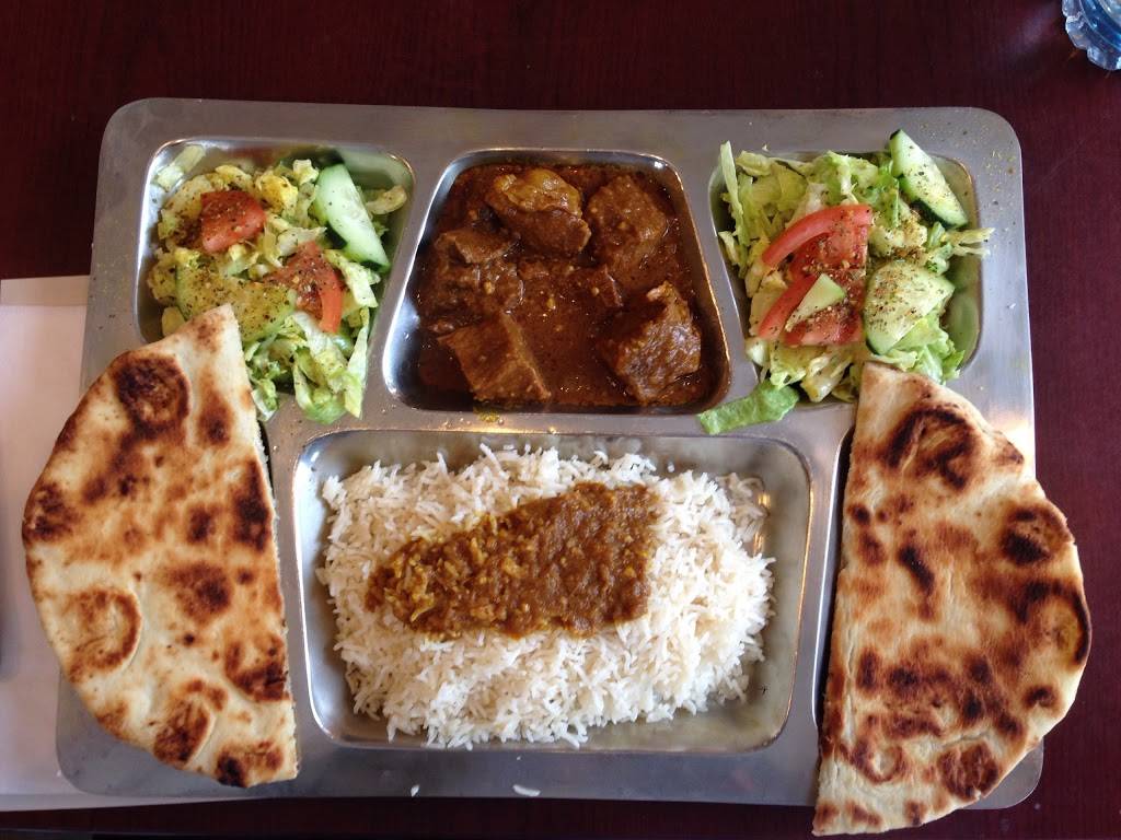 Royal Resto Bar | restaurant | 5473 Avenue Royalmount, Mont-Royal, QC H4P 1J3, Canada | 5142461769 OR +1 514-246-1769