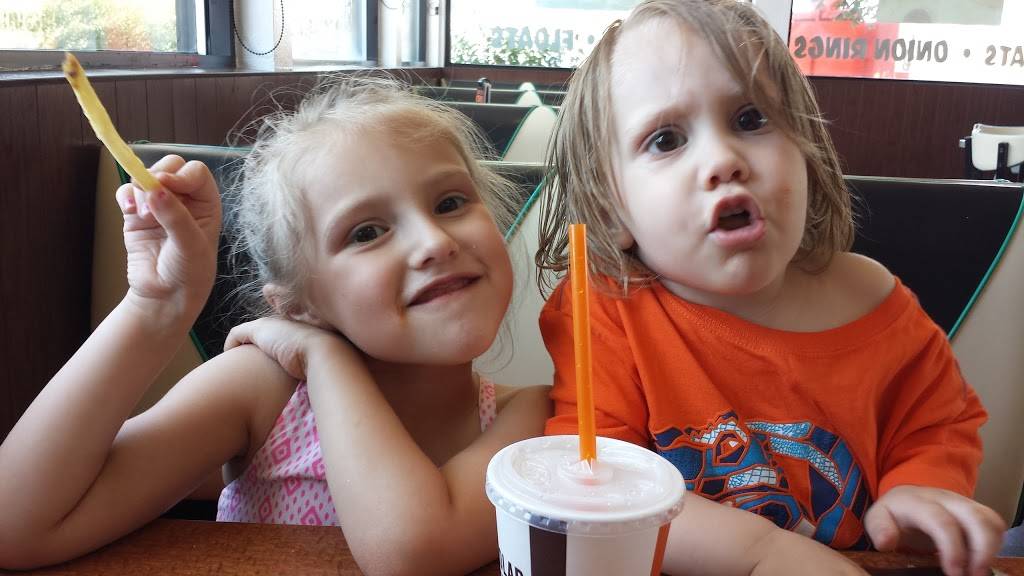 A&W Restaurant | restaurant | 1311 Baring Blvd, Sparks, NV 89434, USA | 7753316777 OR +1 775-331-6777