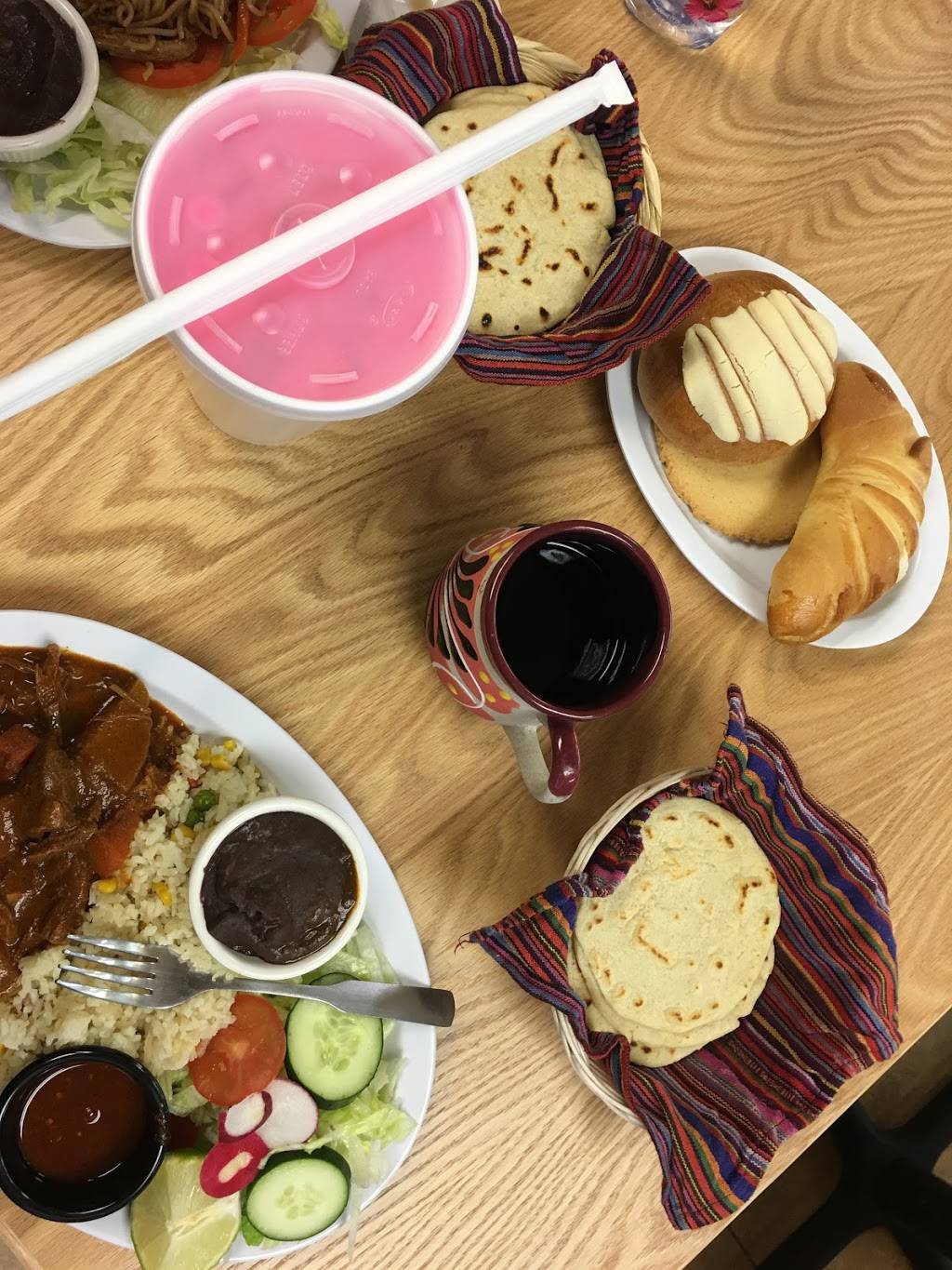 Guatemaya Restaurante, Panaderia y Tienda | restaurant | 340 W University Dr ste#32, Mesa, AZ 85201, USA | 4805974487 OR +1 480-597-4487