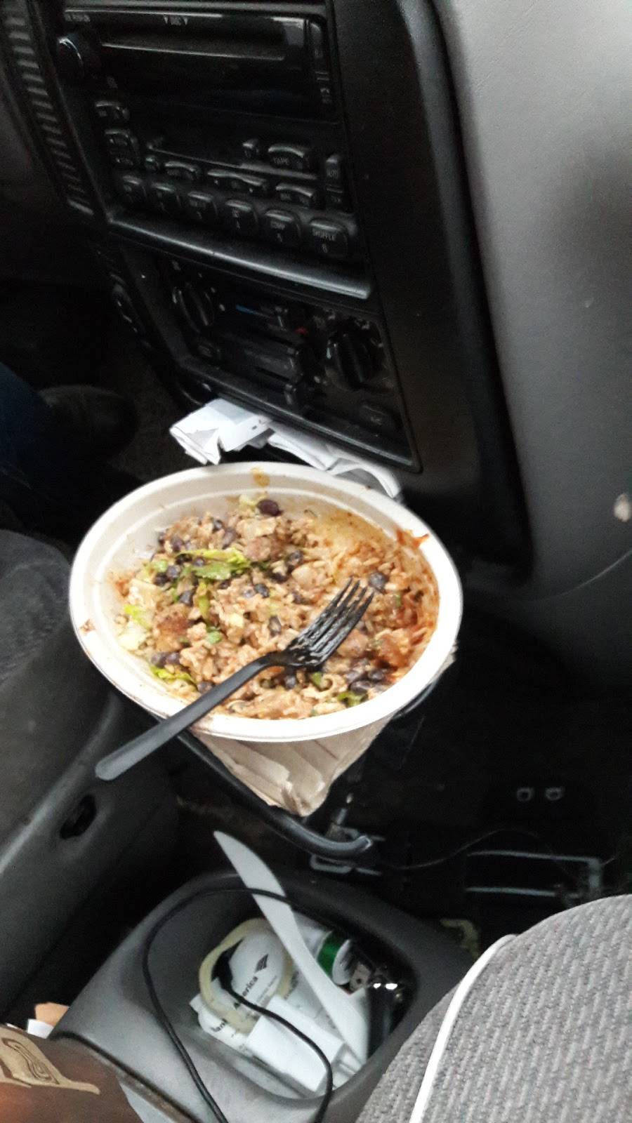 Chipotle Mexican Grill | restaurant | 1748 N Main Dr, Salinas, CA 93906, USA | 8314440943 OR +1 831-444-0943