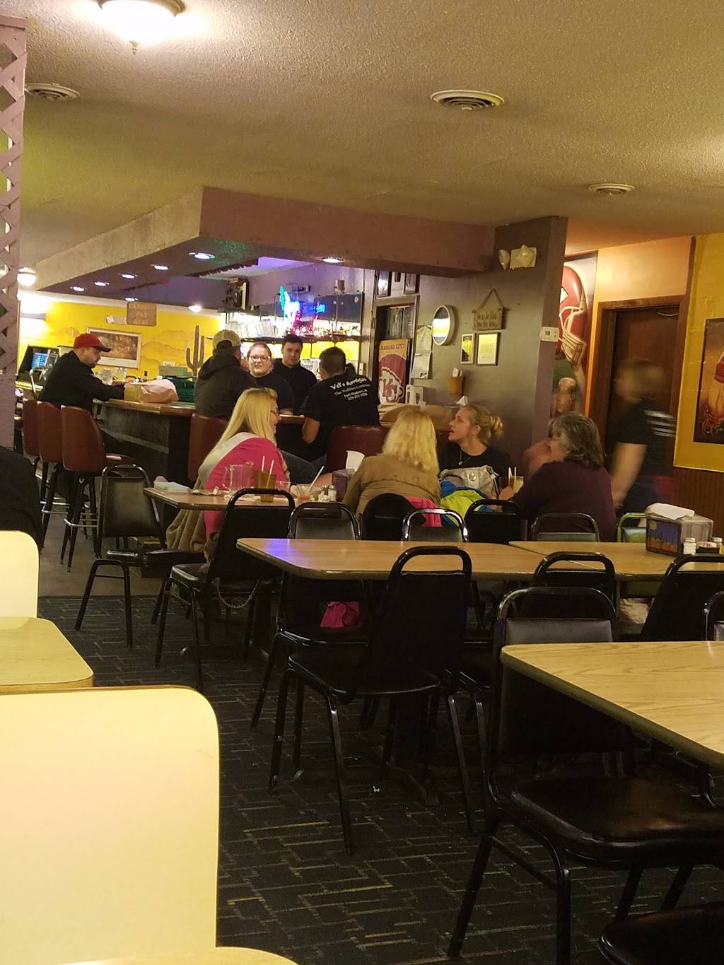 Vels Amigos | restaurant | 1226 37th St #3315, Fort Madison, IA 52627, USA | 3193727058 OR +1 319-372-7058