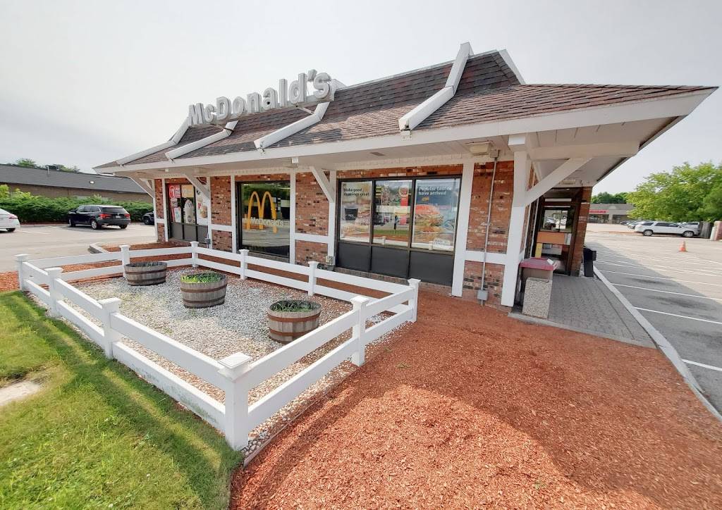 McDonalds | cafe | 808 Main St, Millis, MA 02054, USA | 5083764031 OR +1 508-376-4031