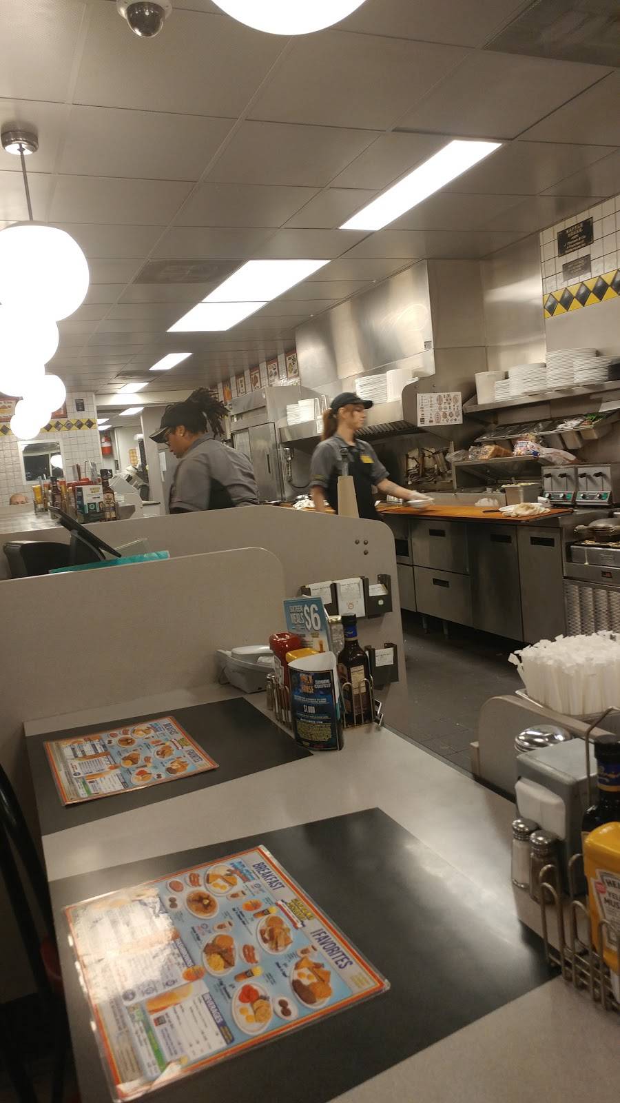 Waffle House | meal takeaway | 4569 Homer Ohio Ln, Groveport, OH 43125, USA | 6148350754 OR +1 614-835-0754