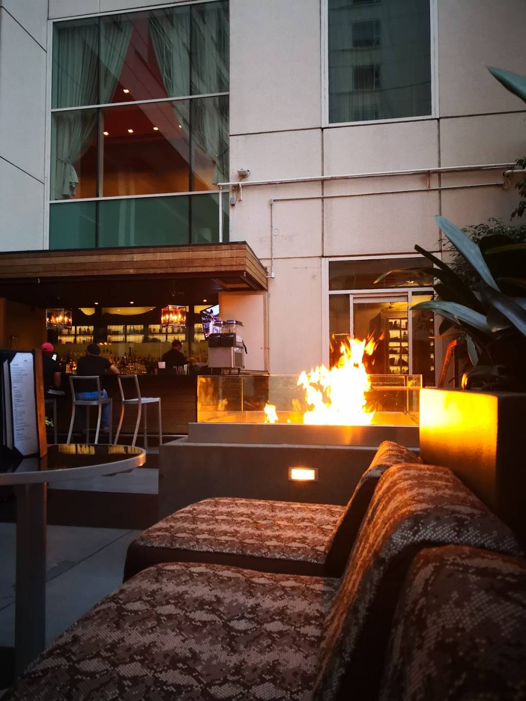 Station Hollywood | night club | 6250 Hollywood Blvd, Los Angeles, CA 90028, USA | 3237981355 OR +1 323-798-1355