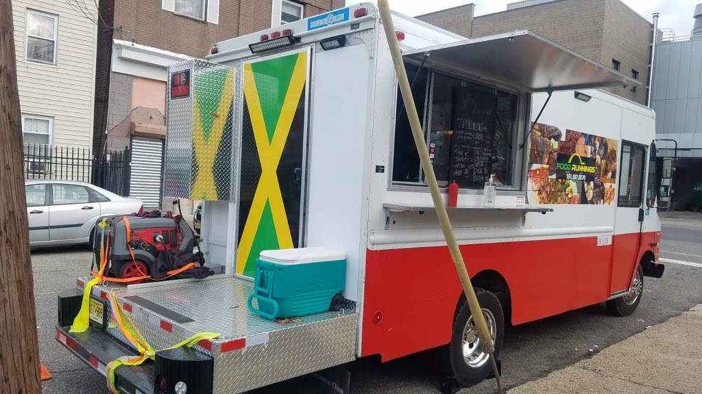Food Runnings Jamaican Truck | restaurant | 17 Hoyt St, Newark, NJ 07103, USA | 5515870570 OR +1 551-587-0570