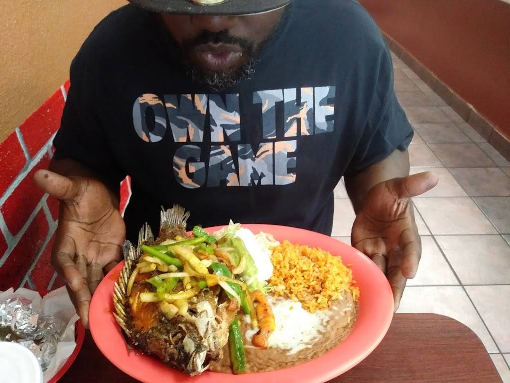 Taqueria Riverbank | restaurant | 1405 W F St, Oakdale, CA 95361, USA | 2098482560 OR +1 209-848-2560