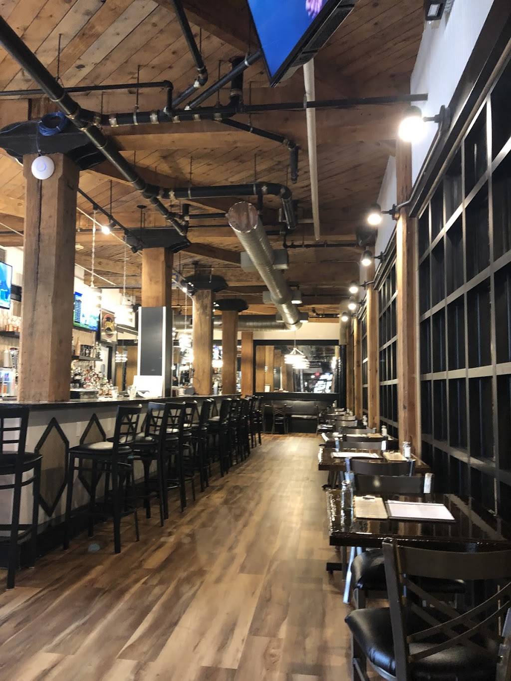 BrickYard Tavern | restaurant | 940 Monroe Ave NW, Grand Rapids, MI 49503, USA | 6168053280 OR +1 616-805-3280