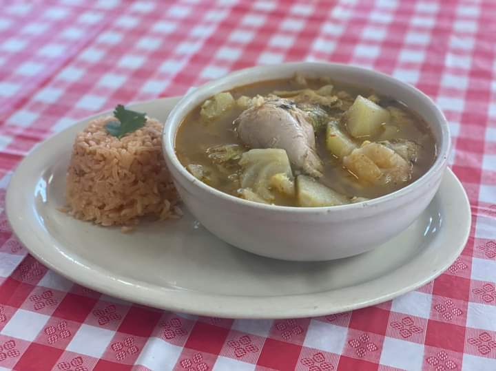 Chelos Mexican Restaurant | restaurant | 250 Enrique M. Barrera Pkwy, San Antonio, TX 78237, USA | 2109089084 OR +1 210-908-9084