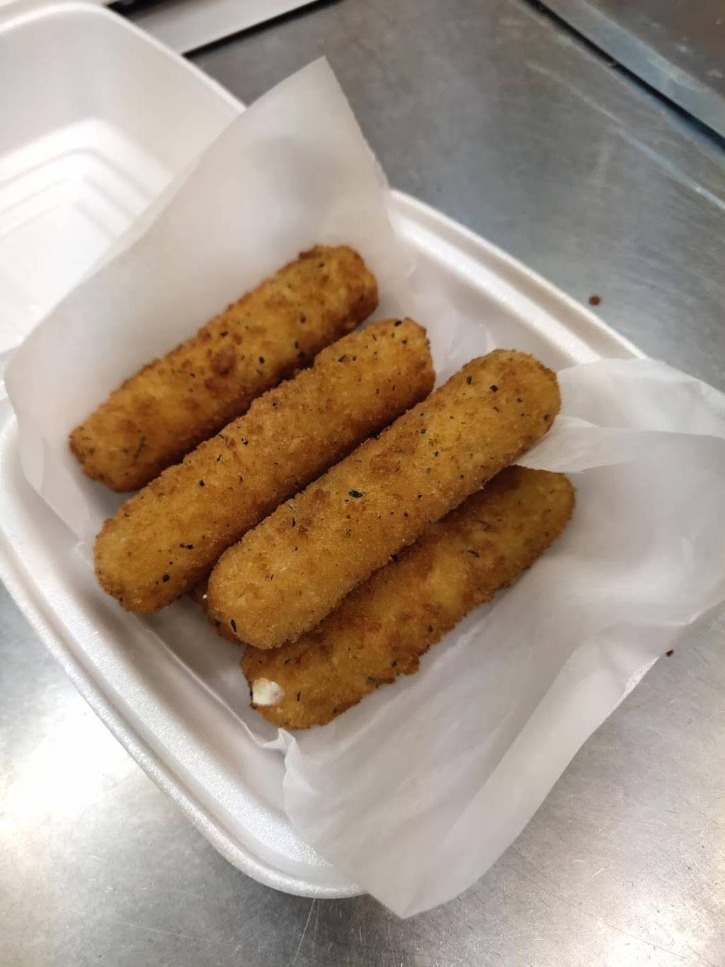 Crazy Crab House | restaurant | 6634 Frankford Ave, Philadelphia, PA 19135, USA | 2153329877 OR +1 215-332-9877