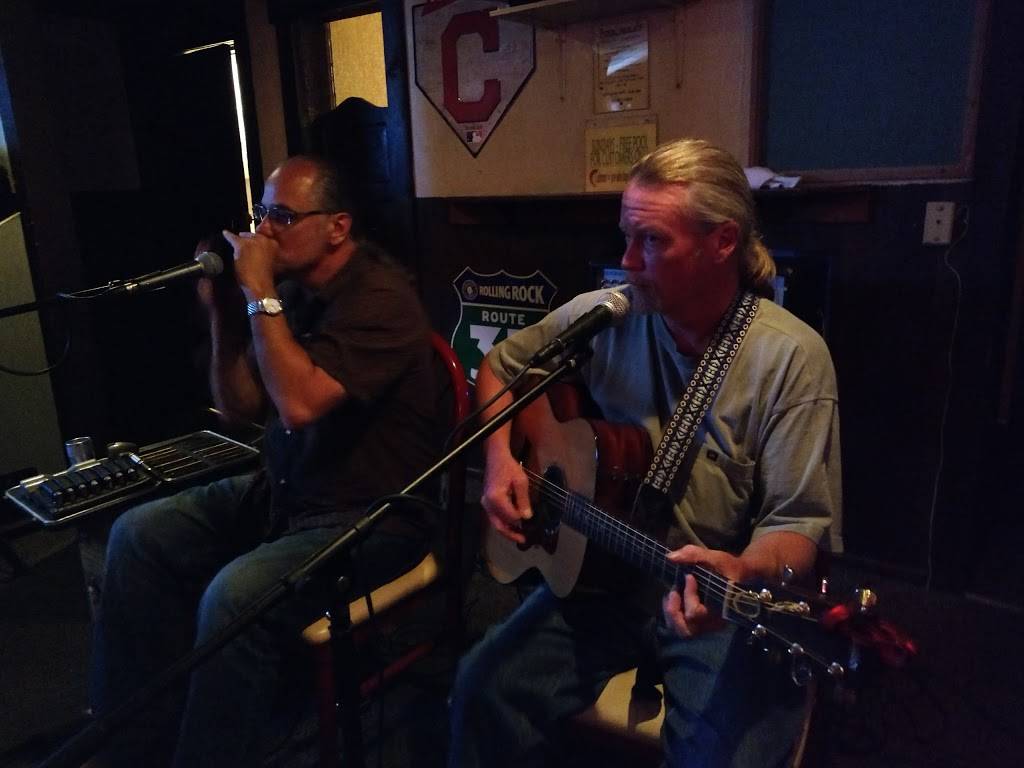 Rascals Saloon | restaurant | 417 Broad St, Dover, OH 44622, USA | 3303433734 OR +1 330-343-3734