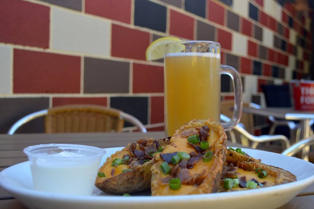 Red Creek Bar & Grill | restaurant | 1820 N Ridge Rd, Painesville, OH 44077, USA | 4408538490 OR +1 440-853-8490