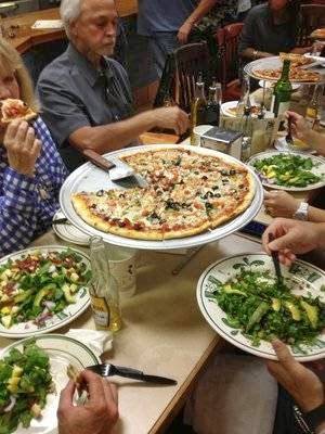 DAmores Pizza | restaurant | 18663 Ventura Blvd, Tarzana, CA 91356, USA | 8183433377 OR +1 818-343-3377