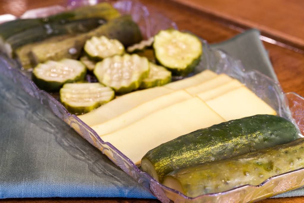 The Pickle Lounge and Northside Lanes | restaurant | 1776 Independence Parkway, Hartford City, IN 47348, USA | 7653474186 OR +1 765-347-4186