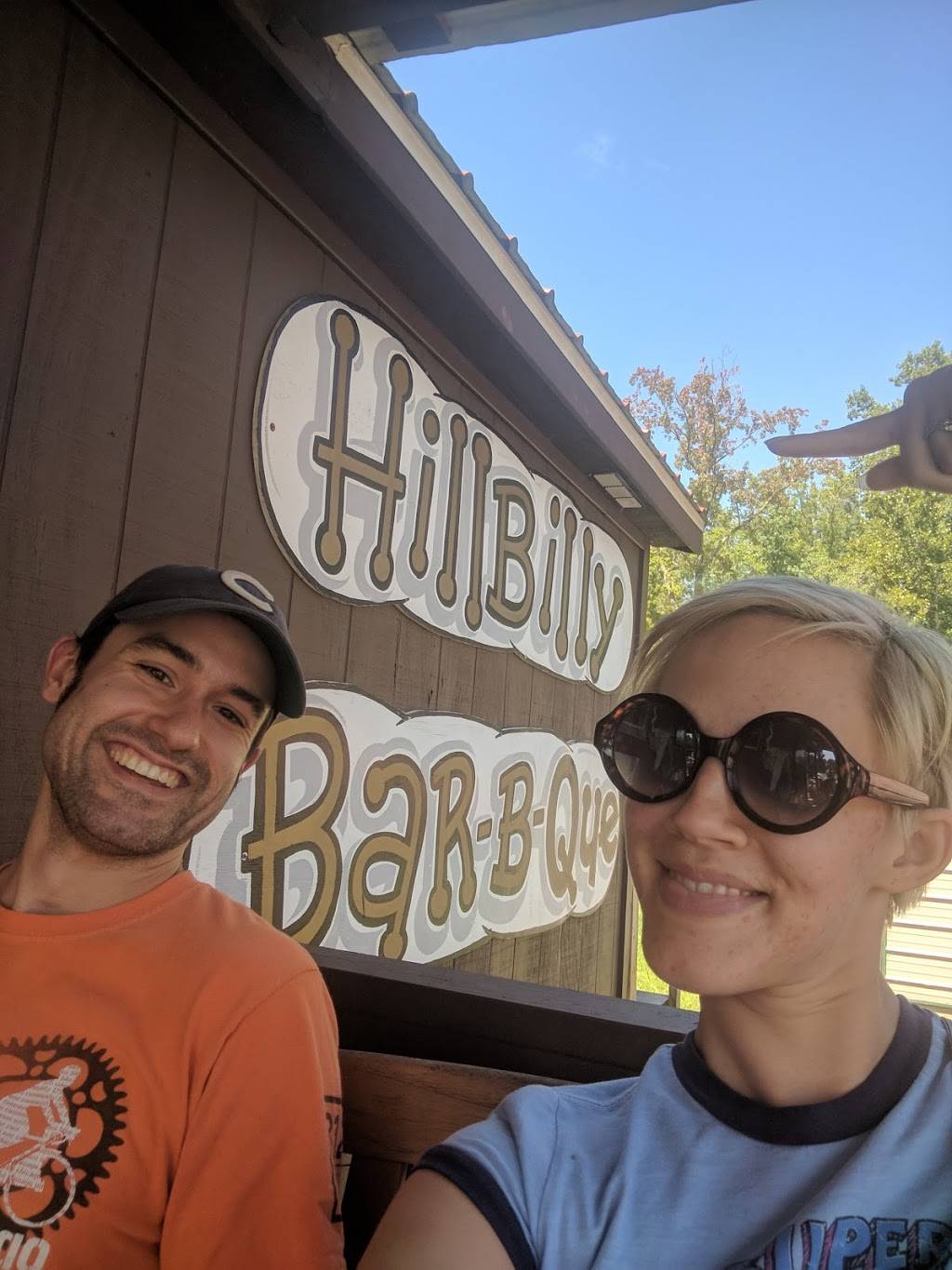 Hillbillys BBQ | restaurant | 1506 Donelson Pkwy, Dover, TN 37058, USA | 9312324449 OR +1 931-232-4449