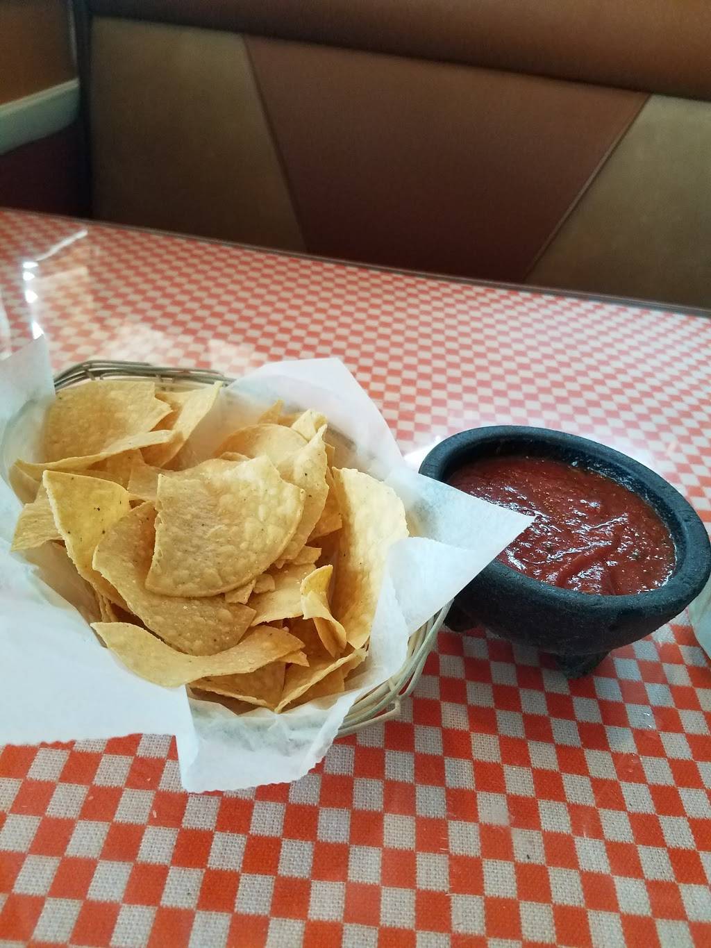 El Cazador | restaurant | 1540 Montclair Rd, Birmingham, AL 35210, USA | 2059511205 OR +1 205-951-1205