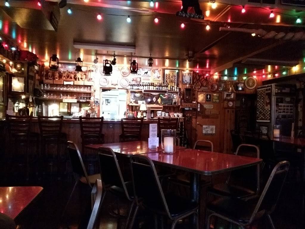 Horseshoe Curve Restaurant | restaurant | 1162 Pine Grove Rd, Bluemont, VA 20135, USA | 5405548291 OR +1 540-554-8291