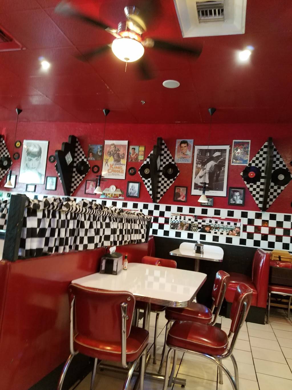 Good Times Cafe | restaurant | 4132 S Mooney Blvd, Visalia, CA 93277, USA | 5596352188 OR +1 559-635-2188