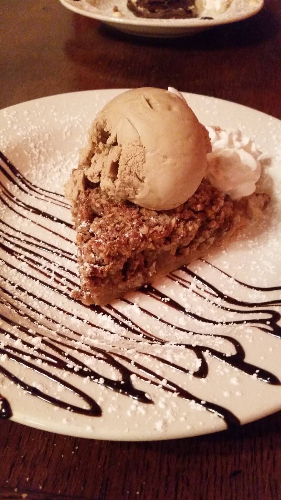 Live Oak Cafe | restaurant | 614 N Howe St, Southport, NC 28461, USA | 9106204541 OR +1 910-620-4541