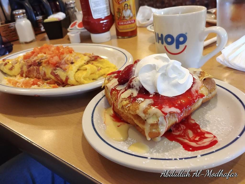 IHOP | restaurant | 980 Edwards Ferry Rd NE, Leesburg, VA 20176, USA | 7037797501 OR +1 703-779-7501