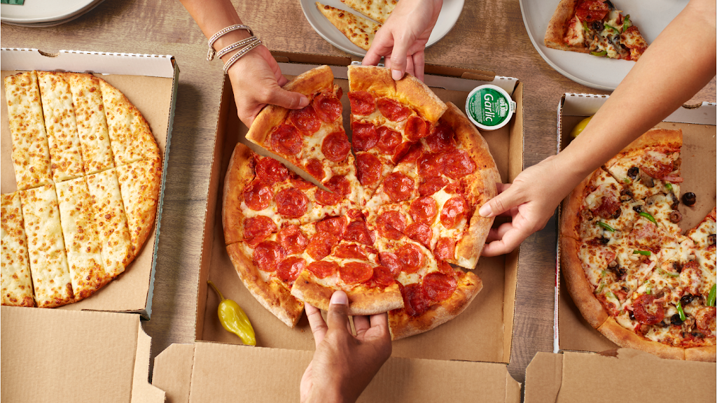 Papa Johns Headquarters | restaurant | 2002 Papa Johns Blvd, Louisville, KY 40299, USA | 8775477272 OR +1 877-547-7272