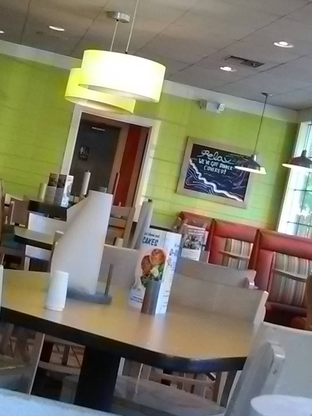 Captain Ds | restaurant | 2785 Evans Mill Rd, Lithonia, GA 30058, USA | 7704821945 OR +1 770-482-1945