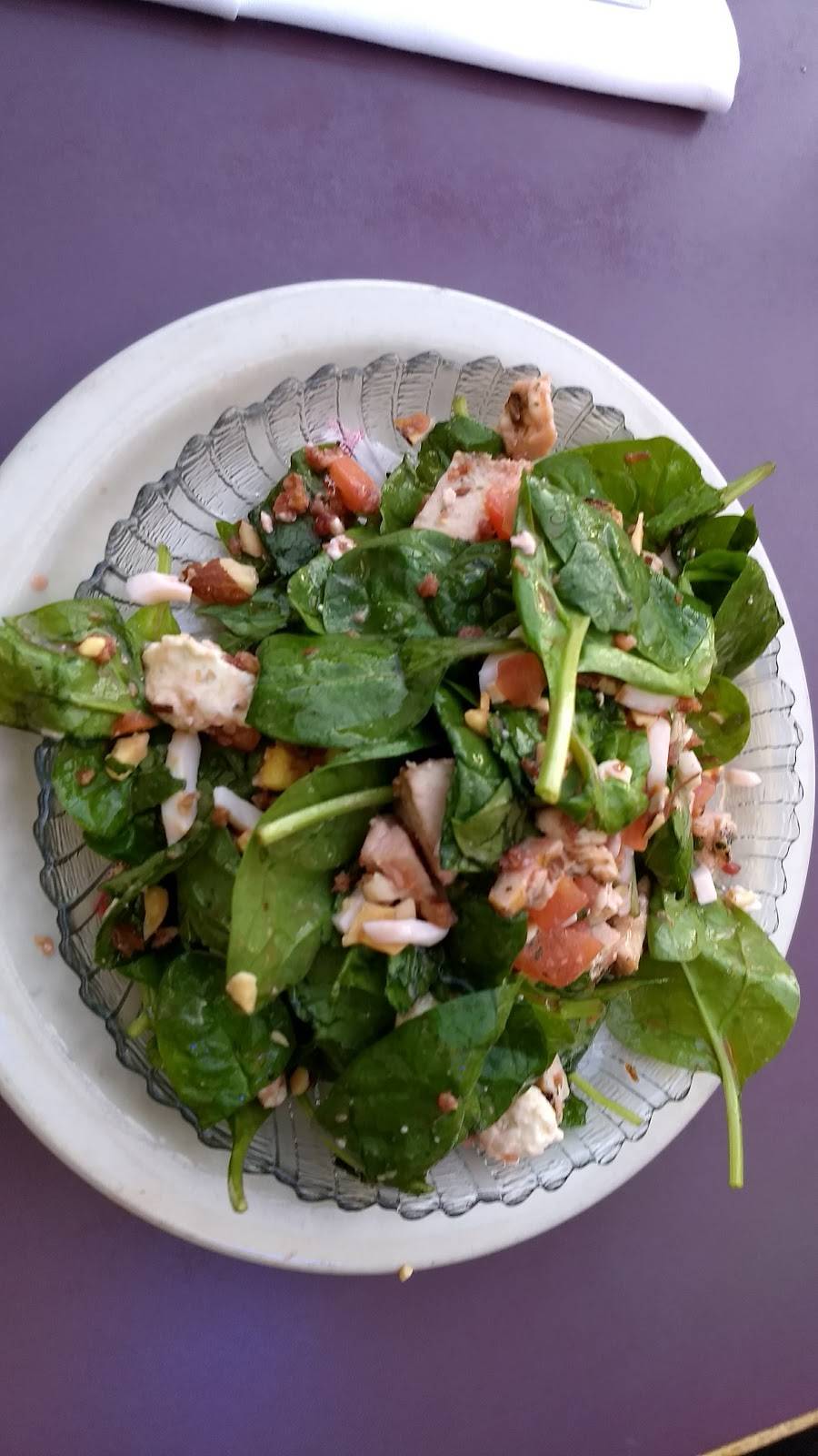 Ben Dews Clubhouse Grill | restaurant | 6501 6th Ave, Tacoma, WA 98406, USA | 2535644442 OR +1 253-564-4442