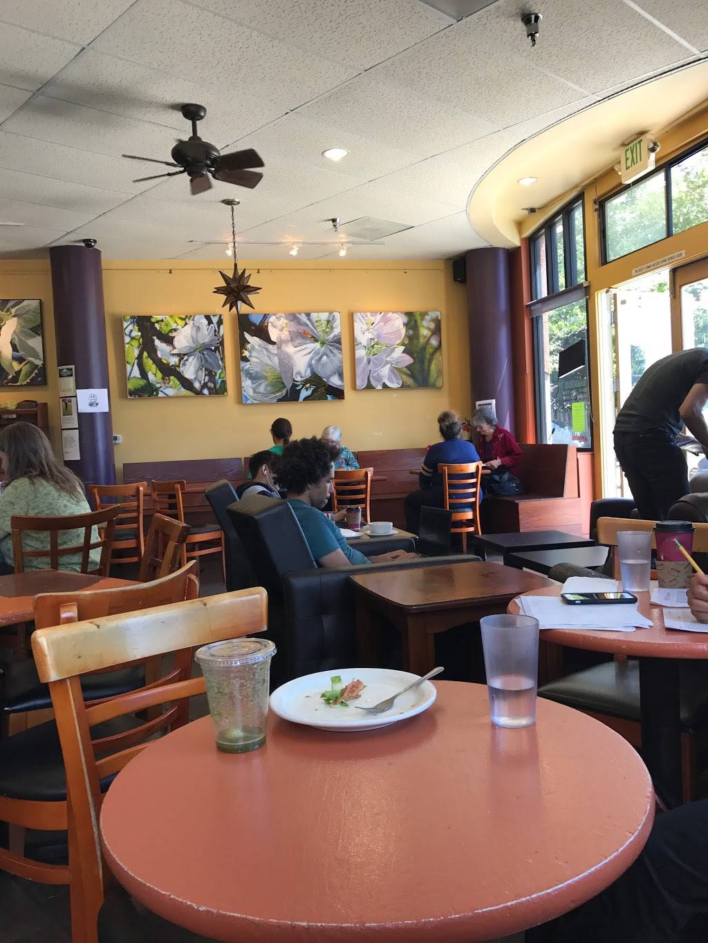 MoJoe Cafe | cafe | 2517 Sacramento St, Berkeley, CA 94702, USA | 5107048500 OR +1 510-704-8500