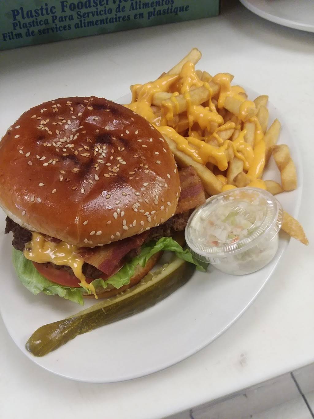 Vickis BREAKFAST | restaurant | 11216 S Michigan Ave, Chicago, IL 60628, USA | 7738246776 OR +1 773-824-6776