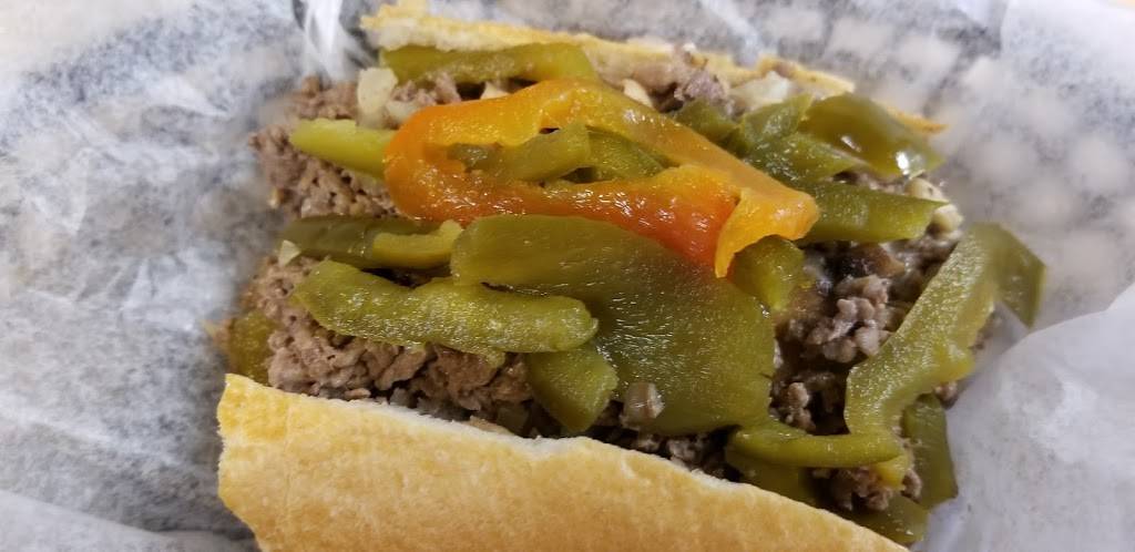 Delcos Original Steaks & Hoagies | restaurant | 152 Painters Crossing, Chadds Ford, PA 19317, USA | 6105588289 OR +1 610-558-8289