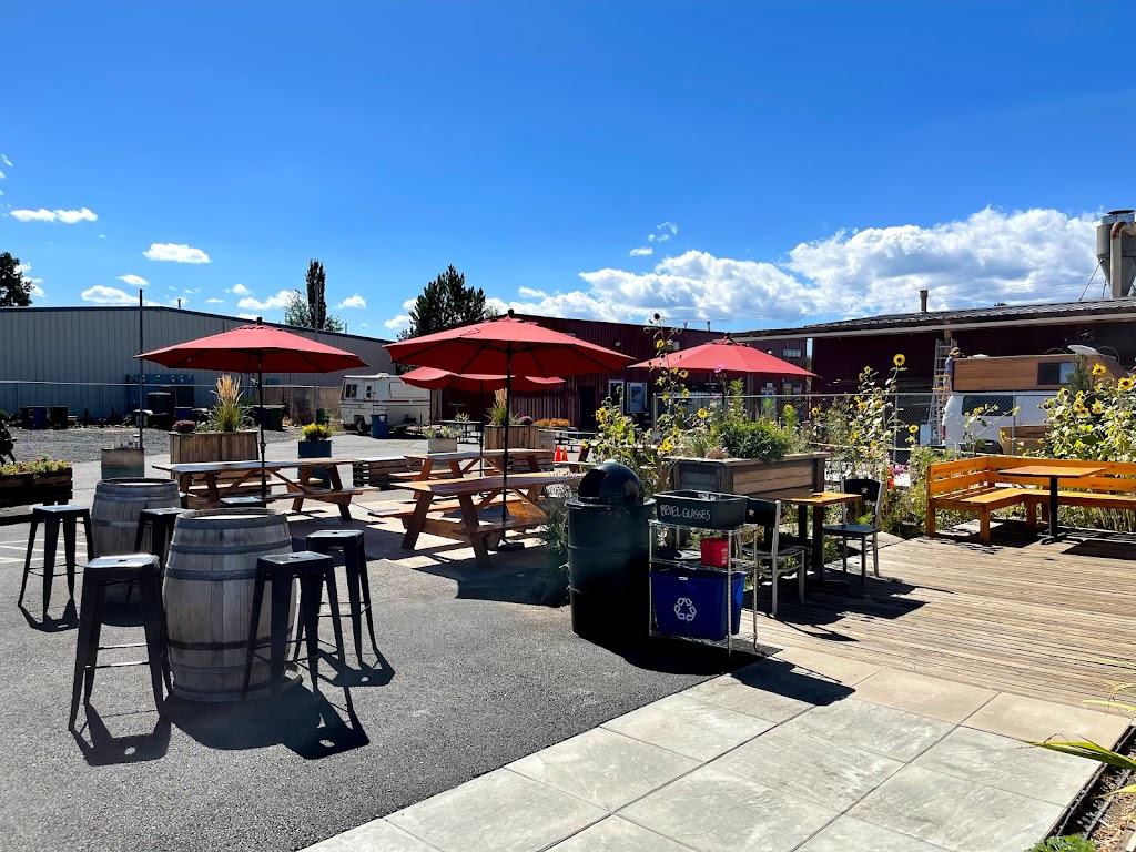 El Nava tacos burritos tortas | restaurant | 911 SE Armour Rd, Bend, OR 97702, USA | 5413504909 OR +1 541-350-4909