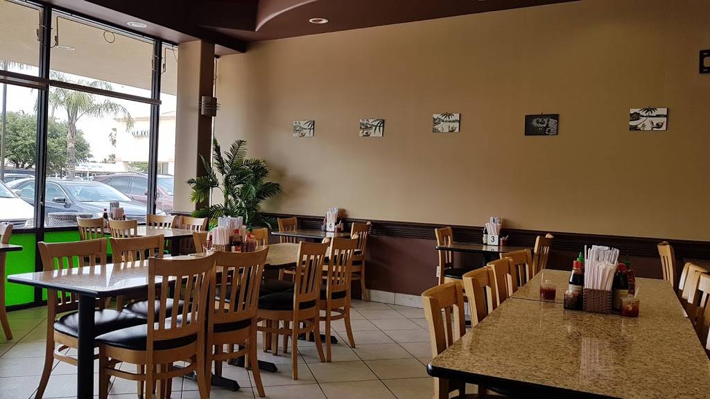 Banh Cuon Hoa #2 | restaurant | 11169 Beechnut St, Houston, TX 77072, USA | 2814959556 OR +1 281-495-9556