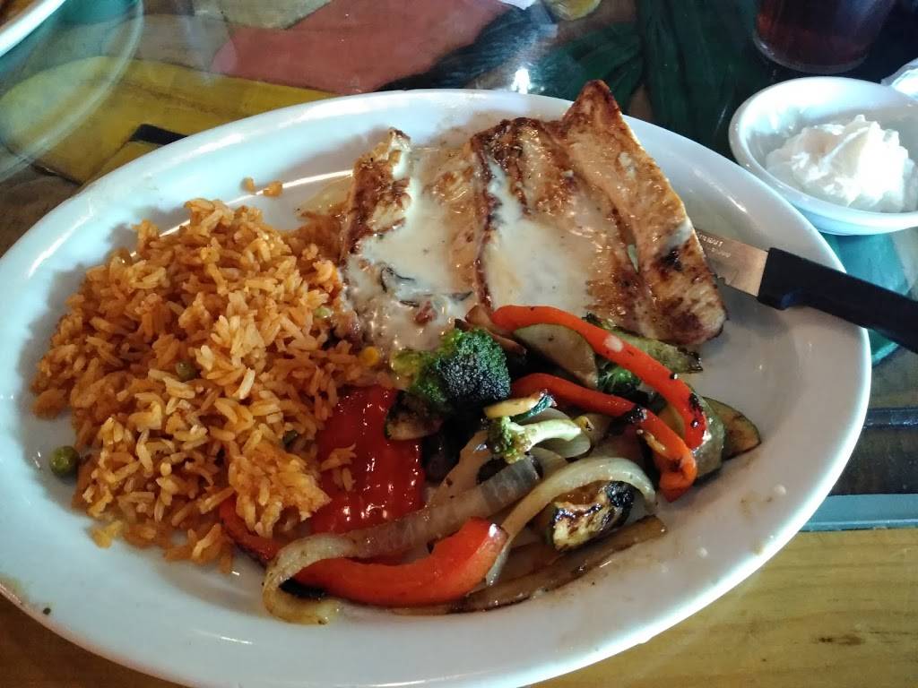 Sol De Mexico | restaurant | 125 N Bay St, Eustis, FL 32726, USA | 3523570259 OR +1 352-357-0259
