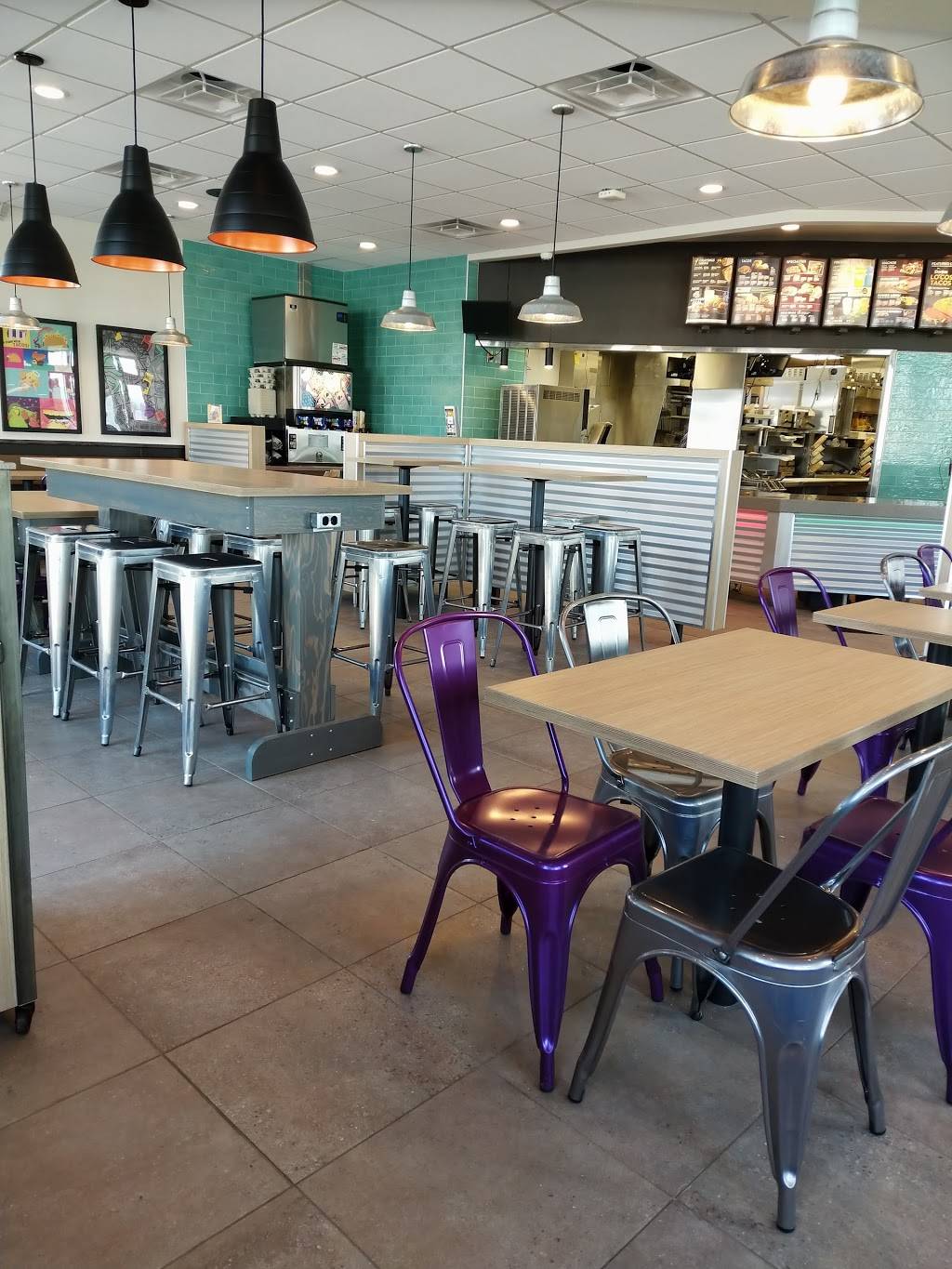 Taco Bell | meal takeaway | 5425 Blueberry Ln, Fruitport Charter Twp, MI 49415, USA | 2317998230 OR +1 231-799-8230