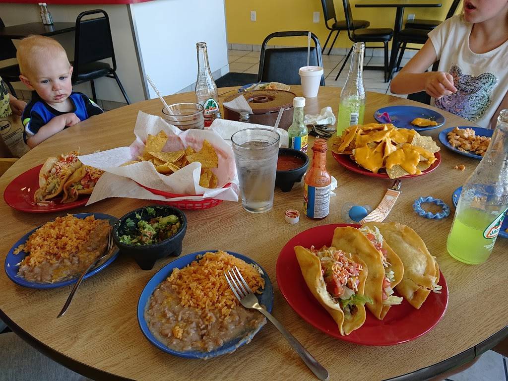 Sombreros Mexican Restaurant | restaurant | 2903 Pierce Rd #107, Saginaw, MI 48604, USA | 9894012332 OR +1 989-401-2332