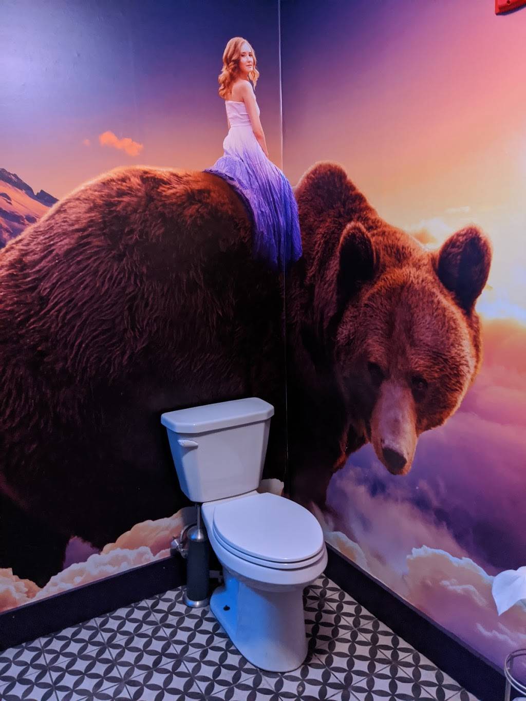 Human Robot | restaurant | 1710 N 5th St, Philadelphia, PA 19122, USA | 2159784000 OR +1 215-978-4000