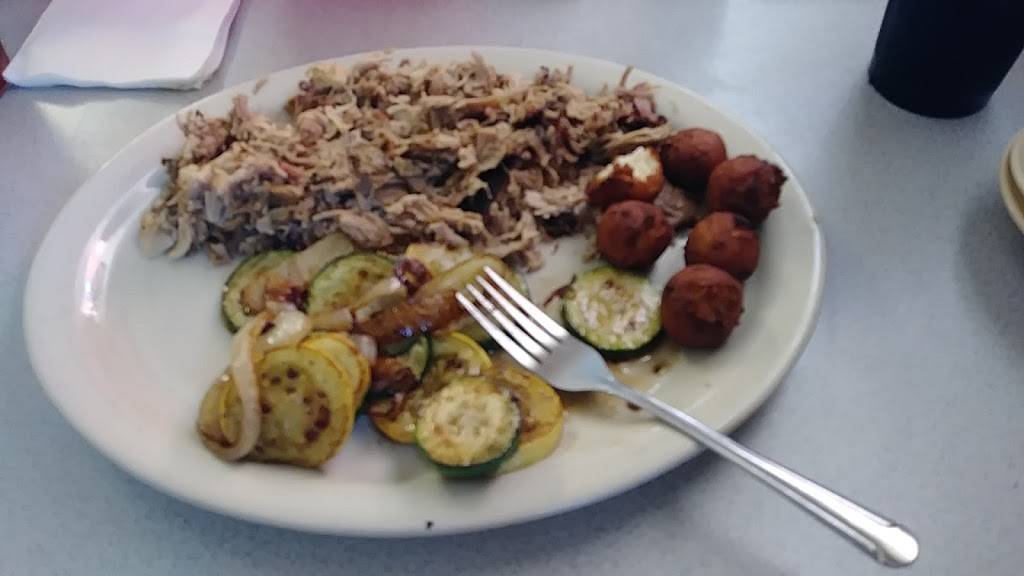 Wood Box BBQ | restaurant | 415 N Bridge St, Jonesville, NC 28642, USA | 3365264227 OR +1 336-526-4227