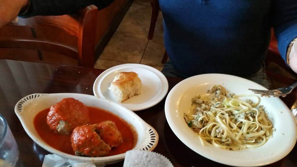 Ferros Pizza and Restaurant | restaurant | 8146 N University Dr, Tamarac, FL 33321, USA | 9547223444 OR +1 954-722-3444