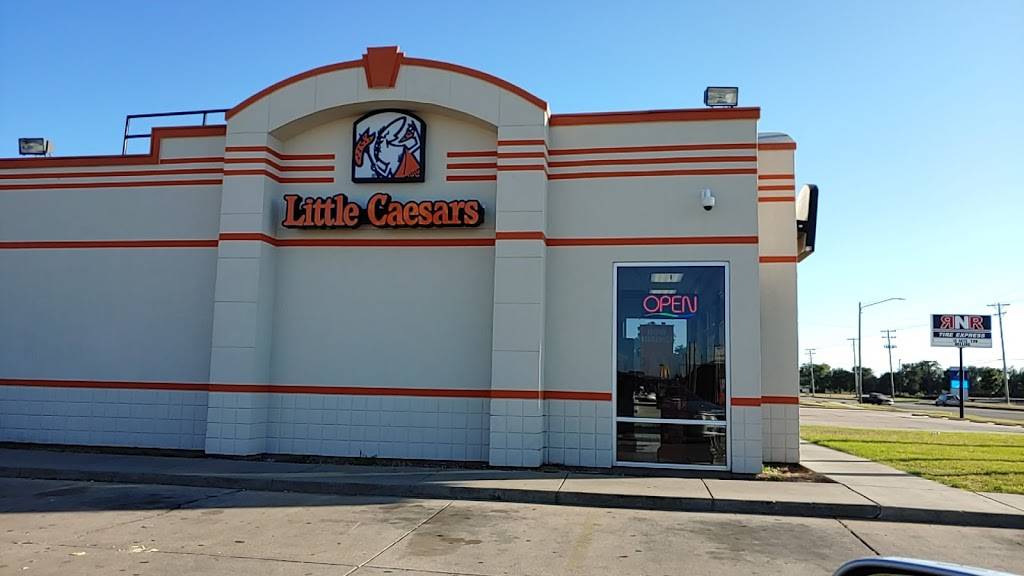 Little Caesars Pizza | meal takeaway | 5000 S Broadway, Wichita, KS 67216, USA | 3168311111 OR +1 316-831-1111