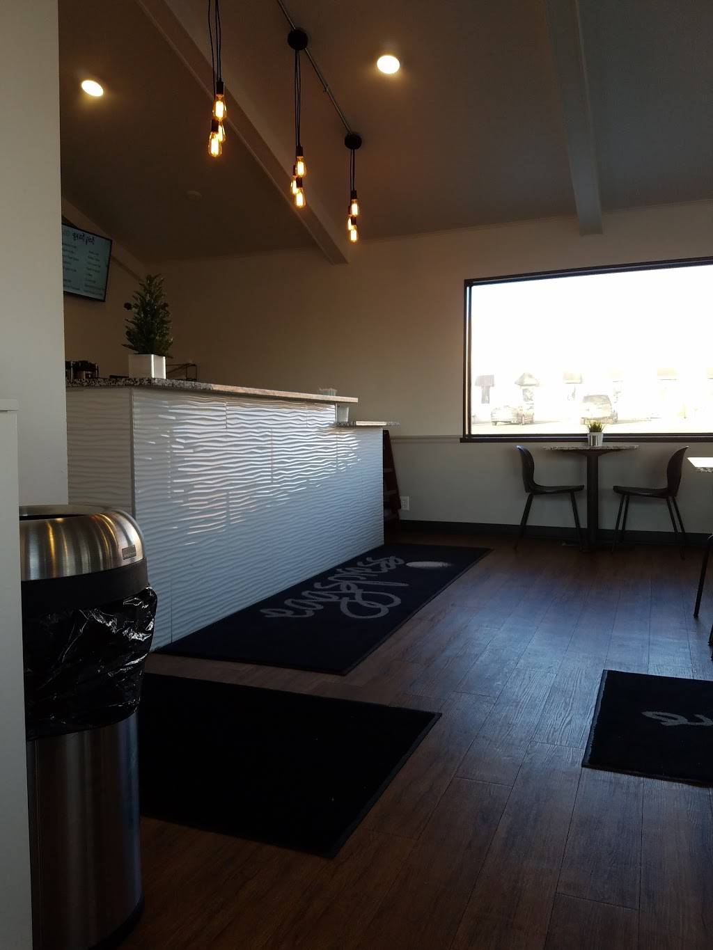 Eggspress | restaurant | 202 E State St, Sycamore, IL 60178, USA | 8159915720 OR +1 815-991-5720