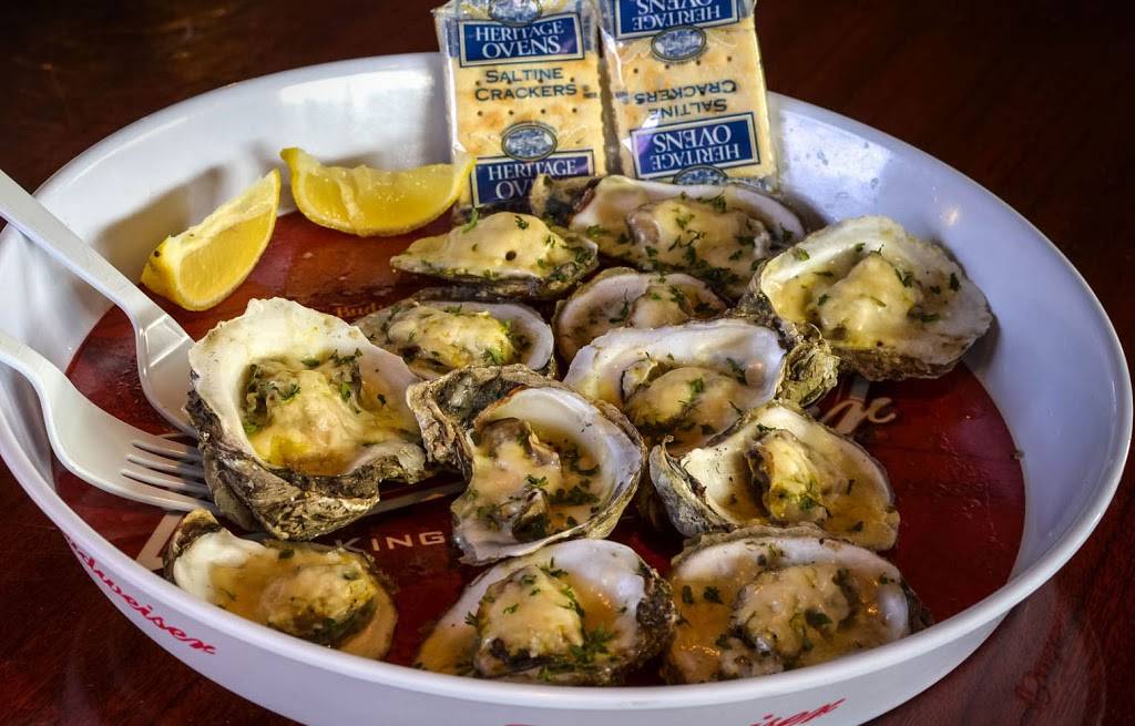 Skinnys Bar & Grill | restaurant | 13228 US-19, Hudson, FL 34667, USA | 7278634400 OR +1 727-863-4400