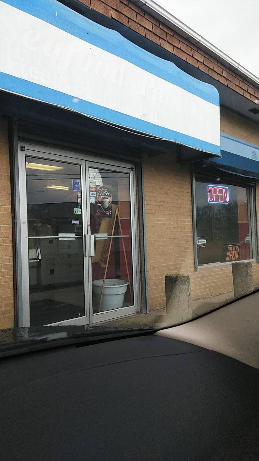 A Taste Of Seafood And More | restaurant | 1992 McCartney Rd, Youngstown, OH 44505, USA | 3305509594 OR +1 330-550-9594