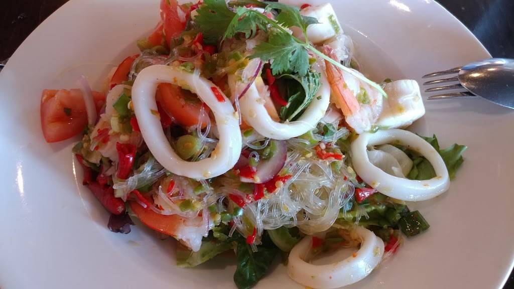 Thais Thumbz Urban Kitchen | restaurant | 3610 Shire Blvd #112, Richardson, TX 75082, USA | 9724232444 OR +1 972-423-2444