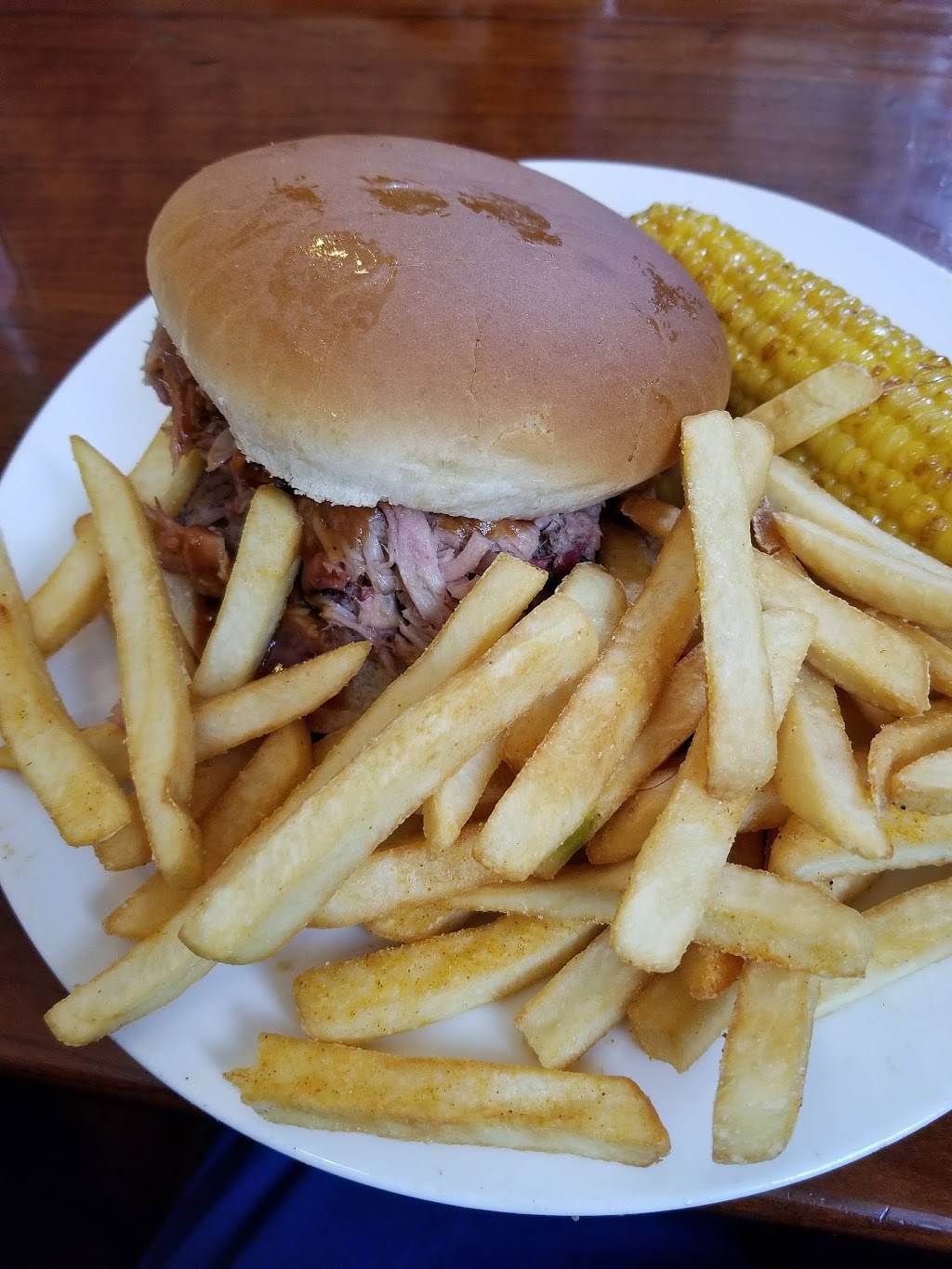 J.D.s On The Lake Bar-B-Que | restaurant | 4424 S Main St, Acworth, GA 30101, USA | 7709748434 OR +1 770-974-8434