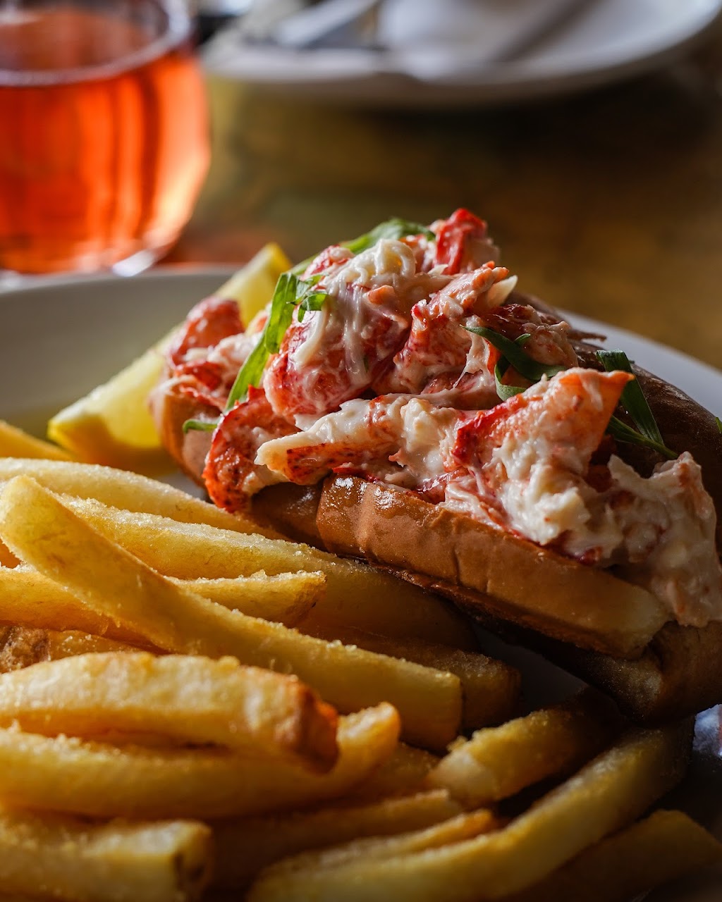 Dennetts Wharf of Castine | restaurant | 15 Sea St, Castine, ME 04421, USA | 2073265026 OR +1 207-326-5026