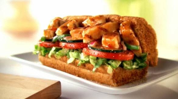 Subway | meal takeaway | 3190 Hawthorne Rd, Ottawa, ON K1G 5H5, Canada | 6132499698 OR +1 613-249-9698