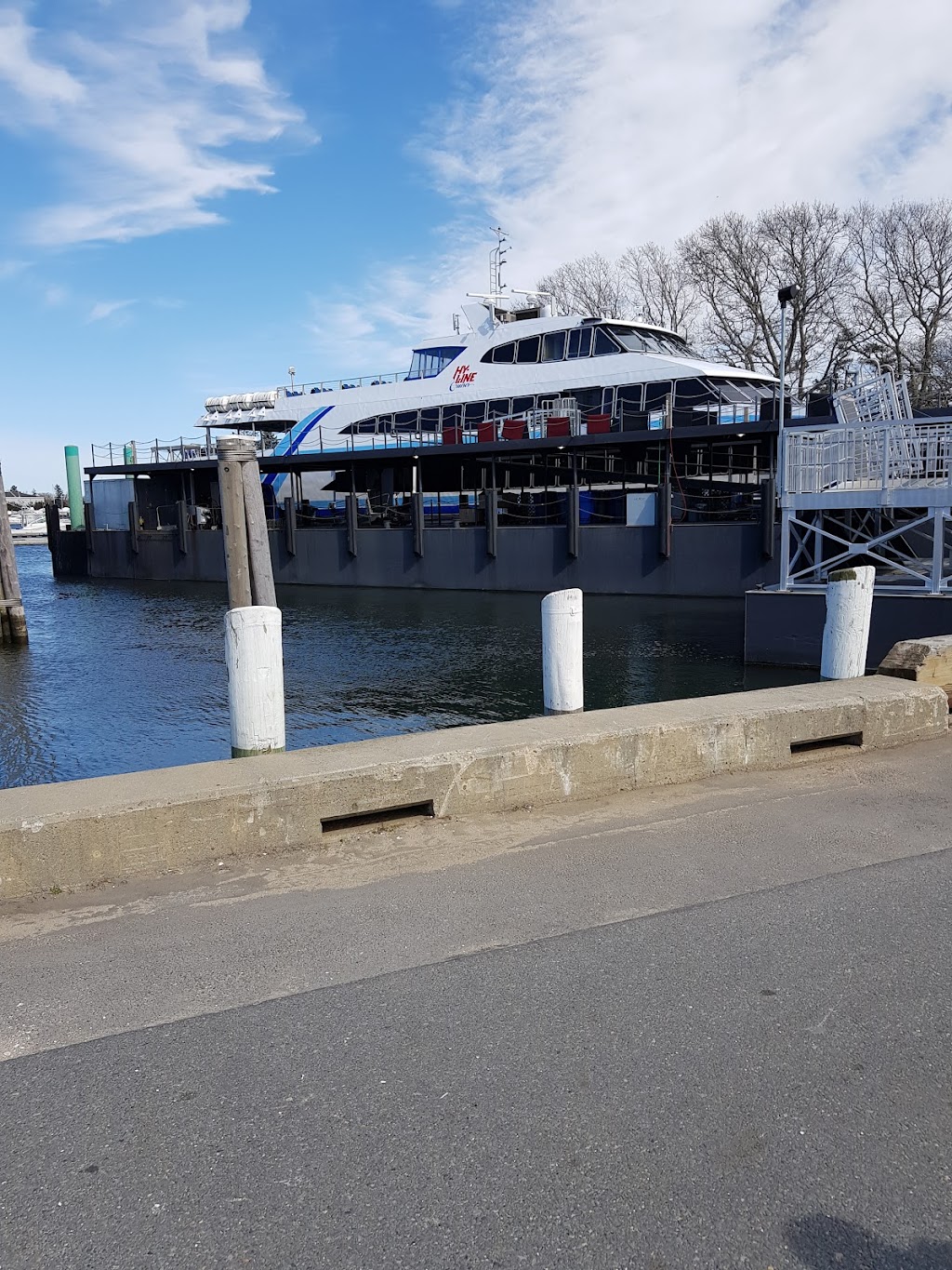 Nantucket Tap Room | restaurant | 29 Broad St, Nantucket, MA 02554, USA | 5082282117 OR +1 508-228-2117