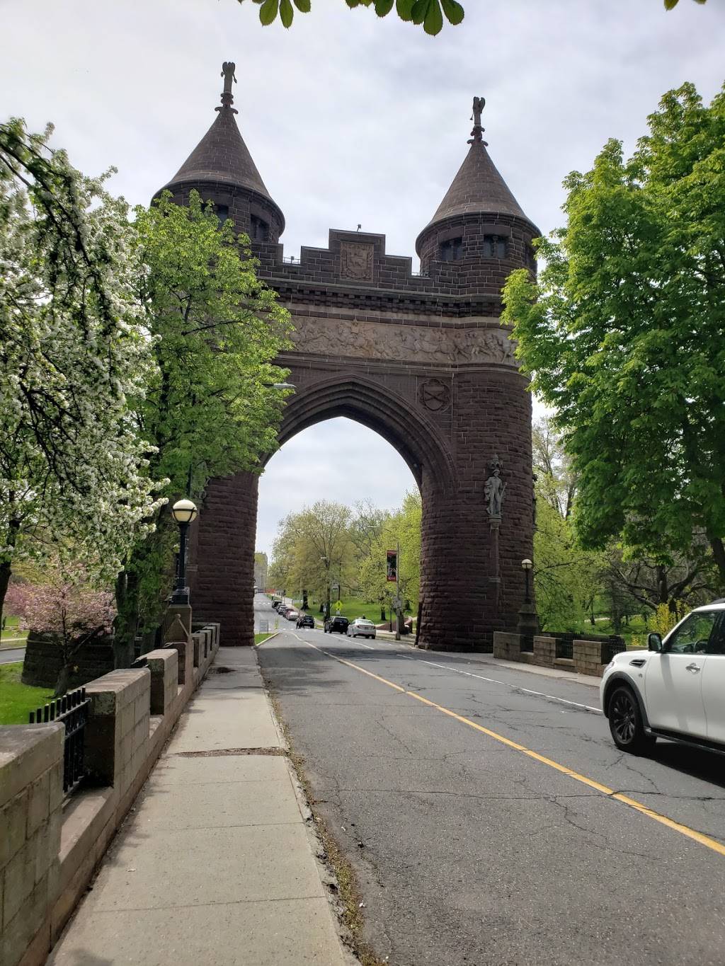 Starbucks | cafe | 185 Asylum St #100, Hartford, CT 06103, USA | 8605271225 OR +1 860-527-1225